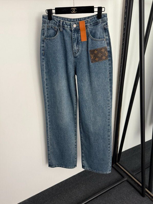 Джинсы женские