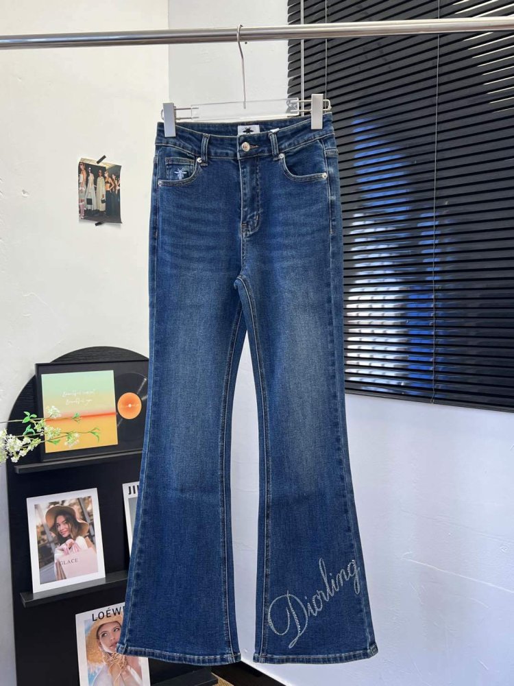 Джинсы женские