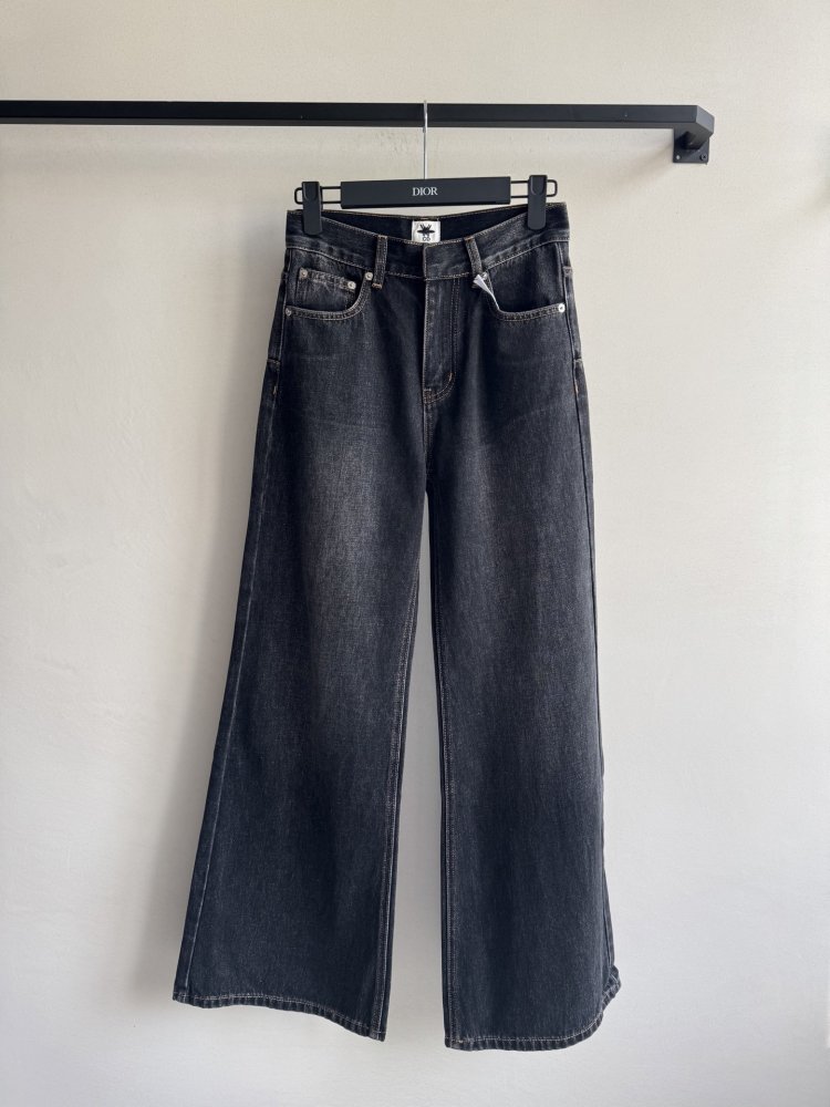 Джинсы женские