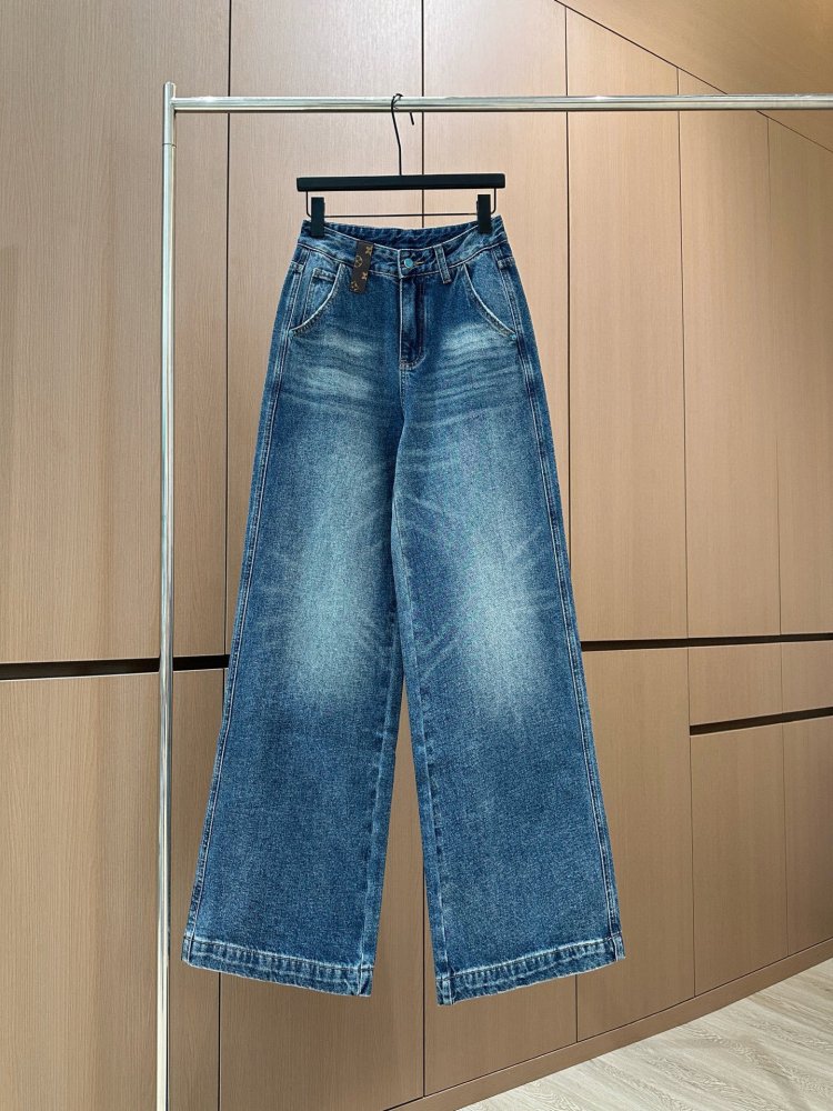 Джинсы женские