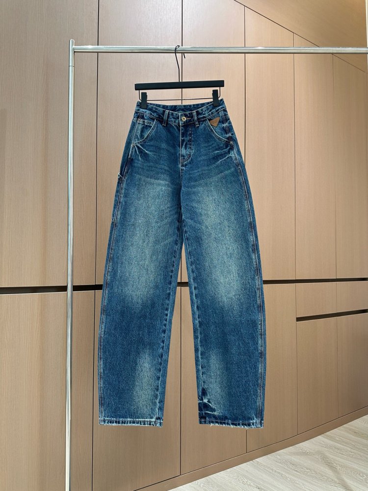 Джинсы женские