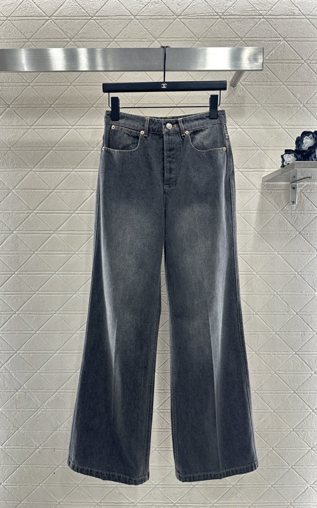 Джинсы женские