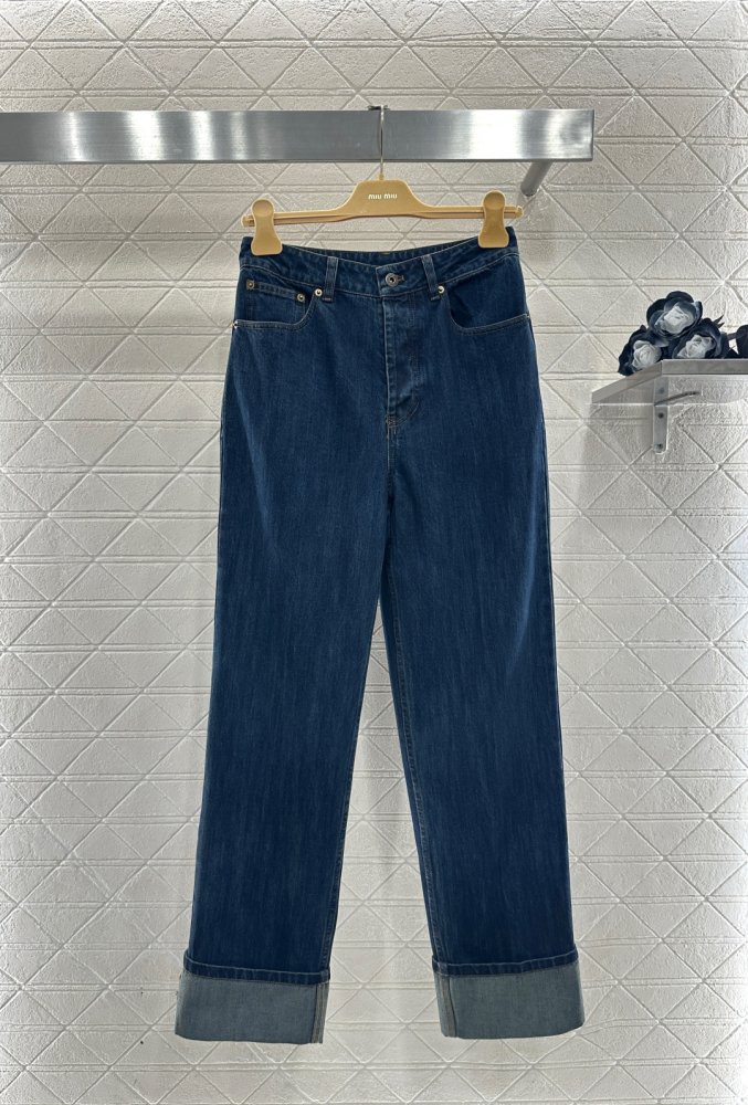 Джинси жіночі