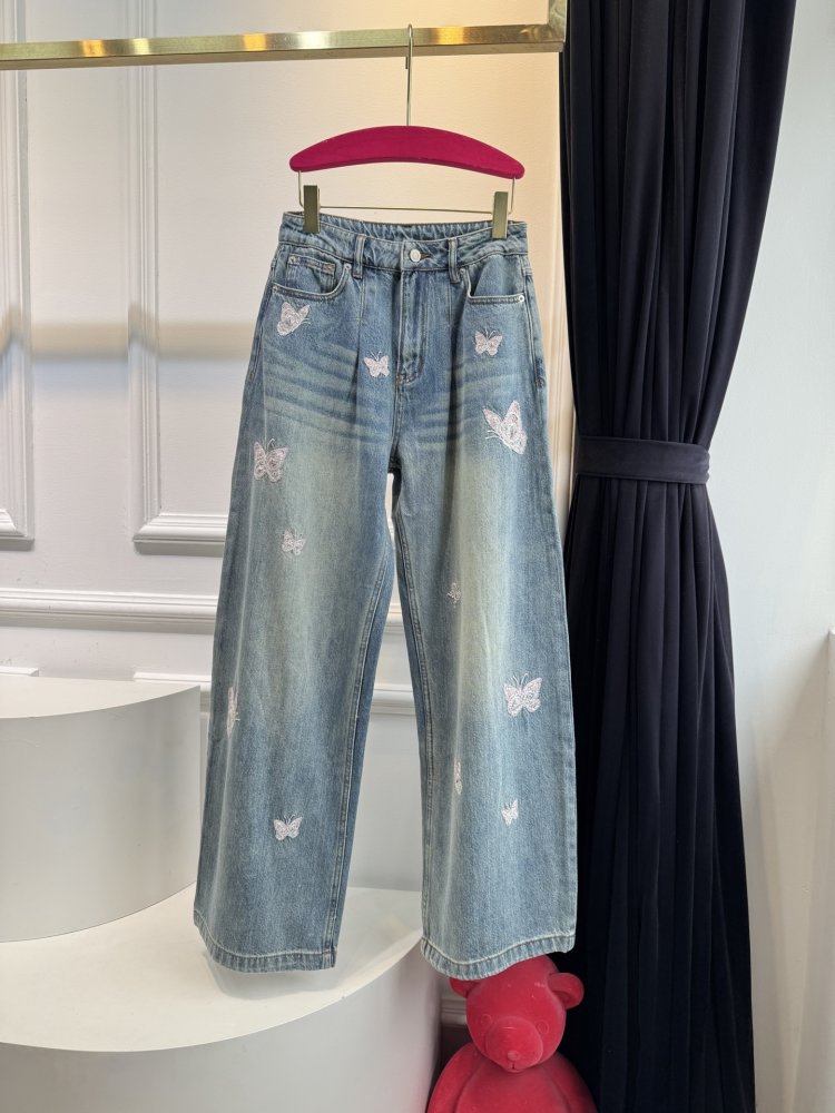 Джинсы женские