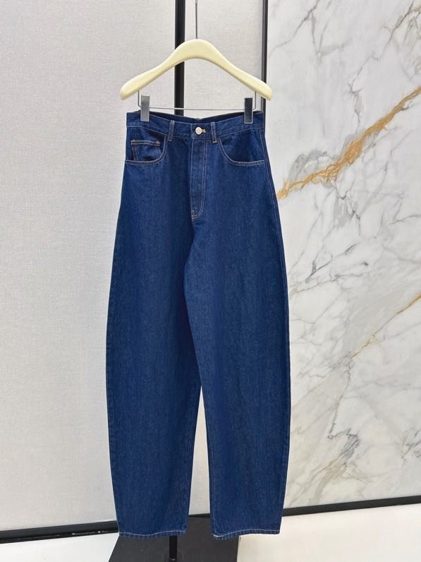 Джинсы женские