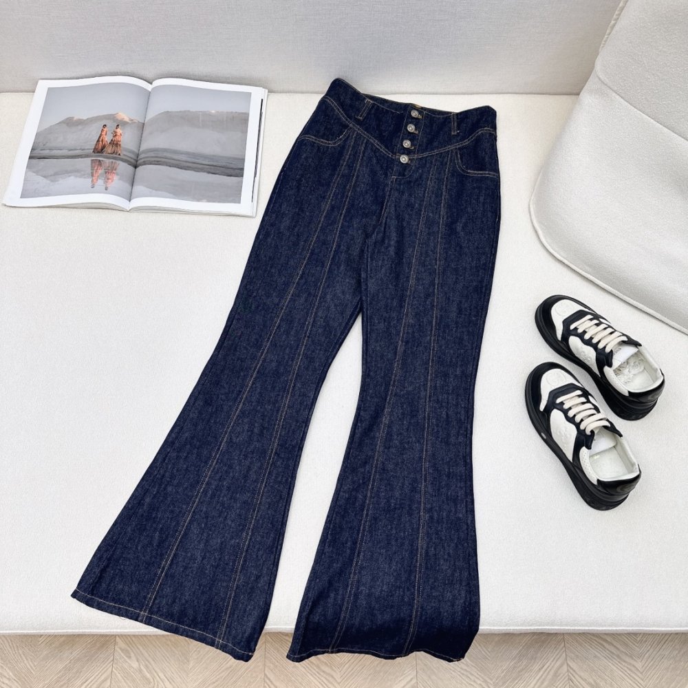 Джинси жіночі