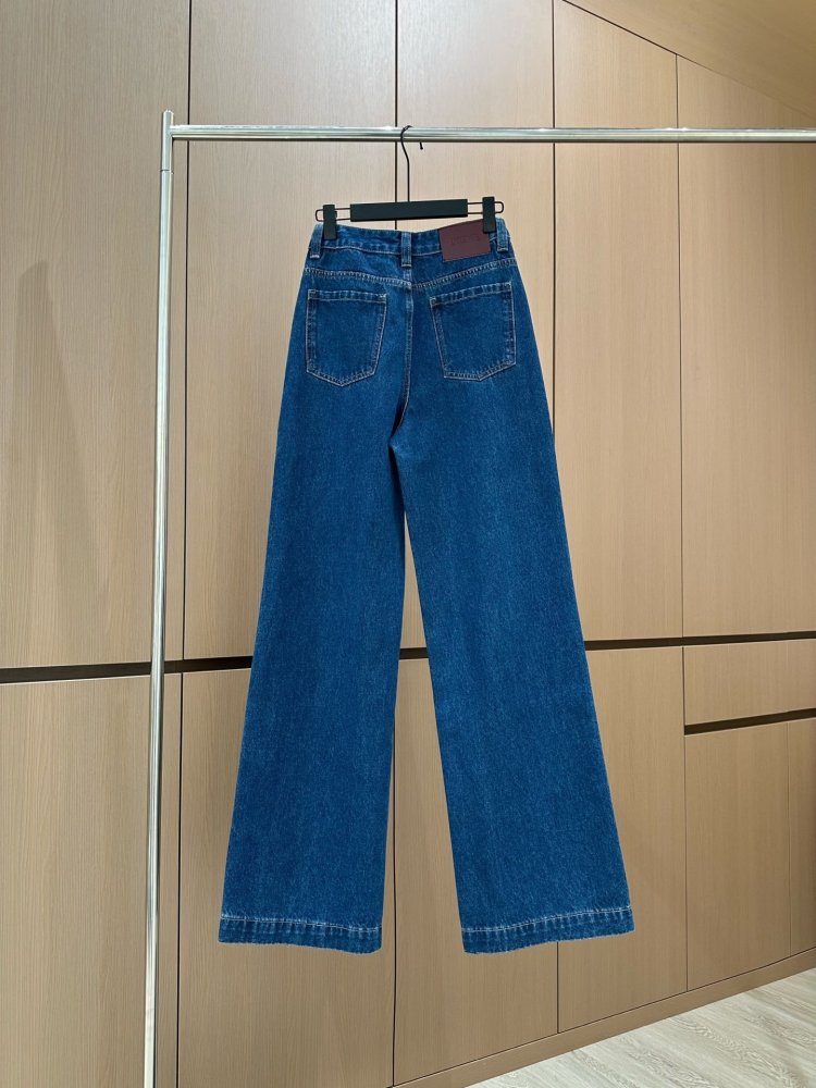 Джинсы женские фото 2