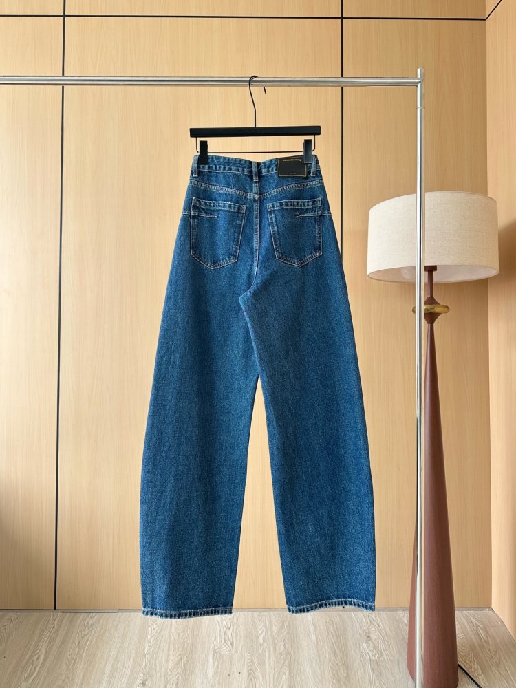 Джинсы женские фото 2