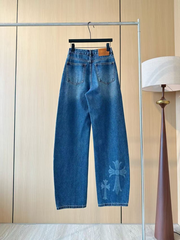 Джинсы женские фото 2