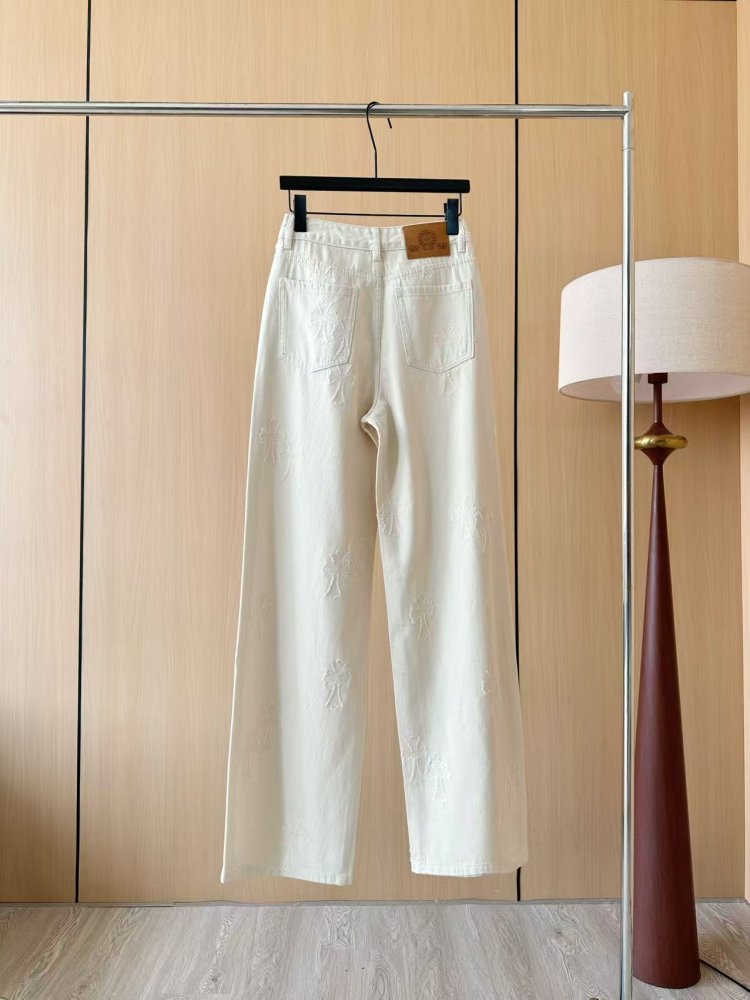 Джинсы женские фото 2