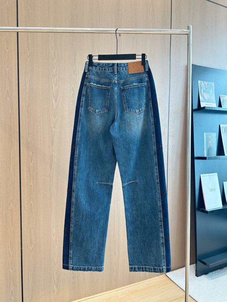 Джинсы женские фото 2