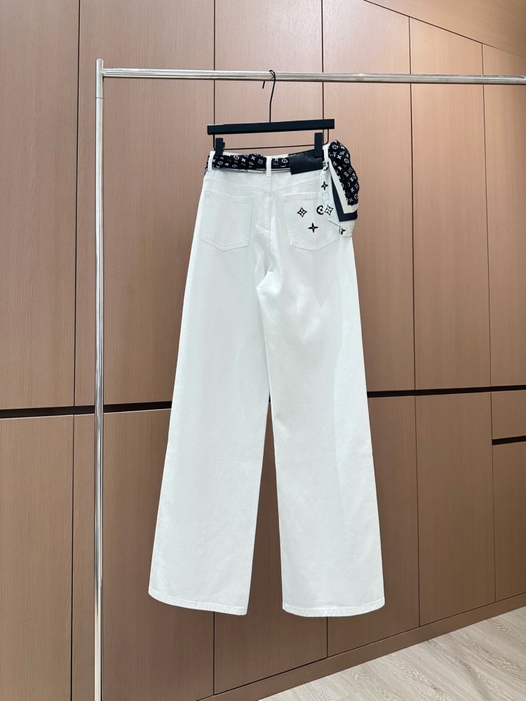 Джинсы женские фото 2