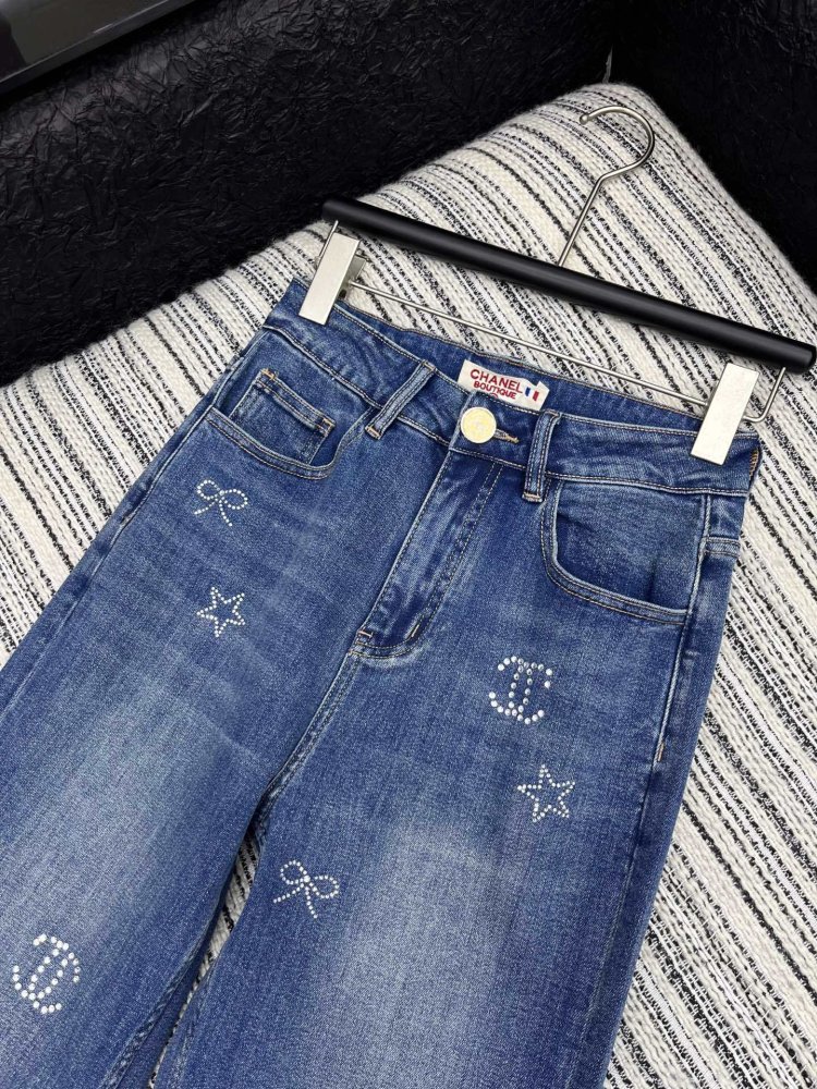 Джинсы женские фото 2