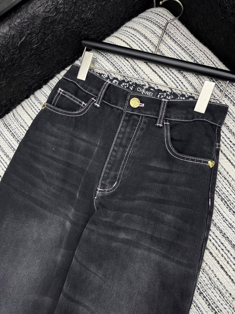 Джинсы женские фото 2