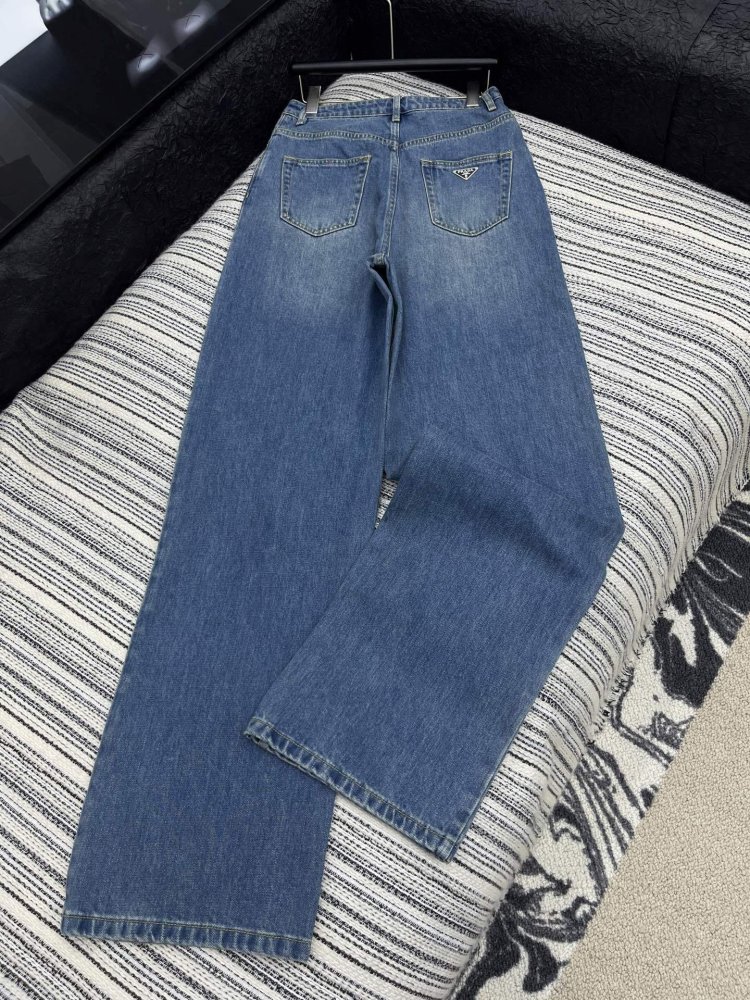 Джинсы женские фото 2