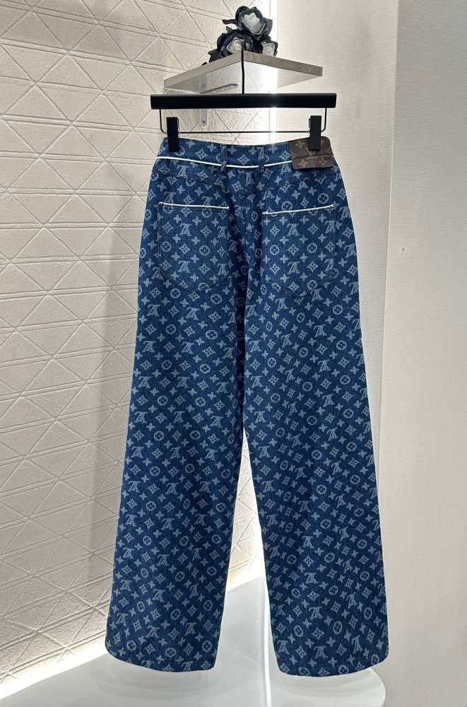 Джинсы женские фото 2