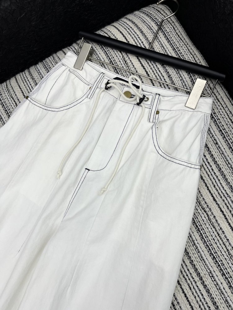 Джинсы женские фото 2