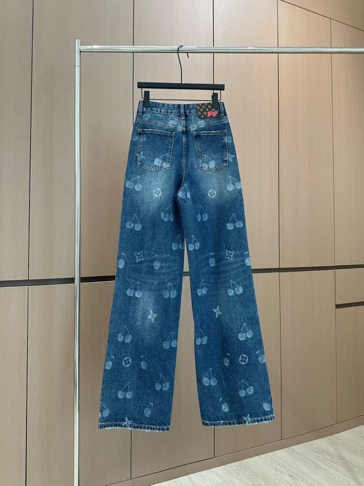 Джинсы женские фото 2