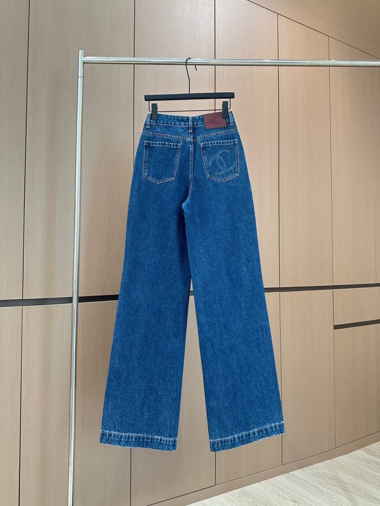 Джинсы женские фото 2