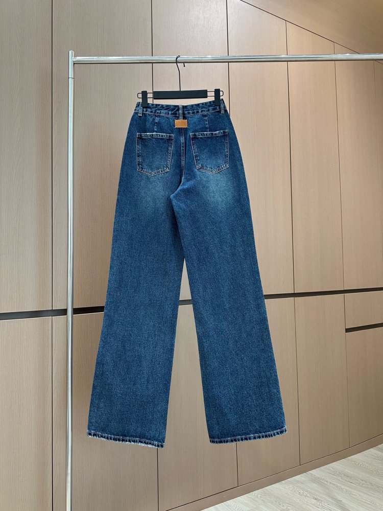 Джинсы женские фото 2