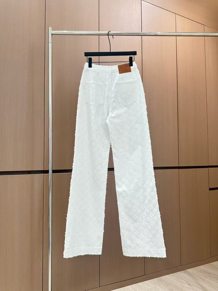 Джинсы женские фото 2