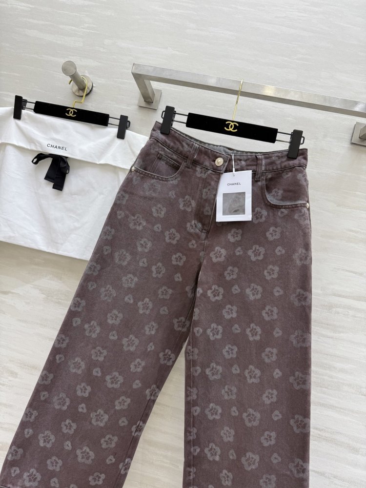 Джинсы женские фото 2