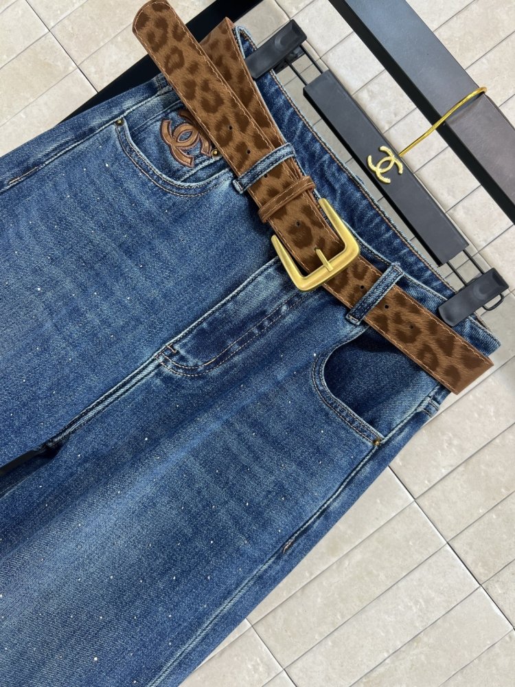 Джинсы женские фото 2