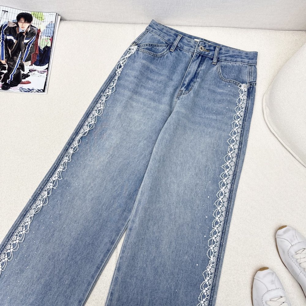 Джинсы женские фото 2