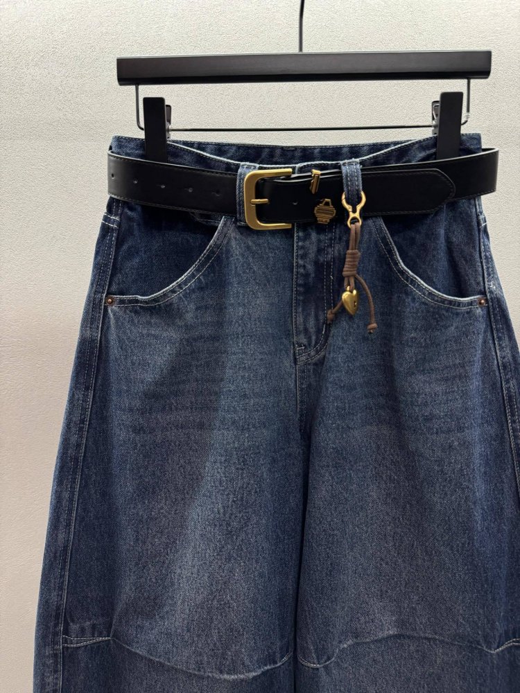 Джинсы женские фото 2