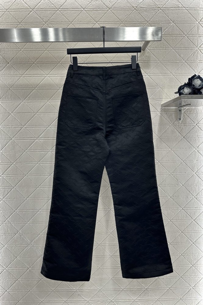 Джинсы женские фото 2