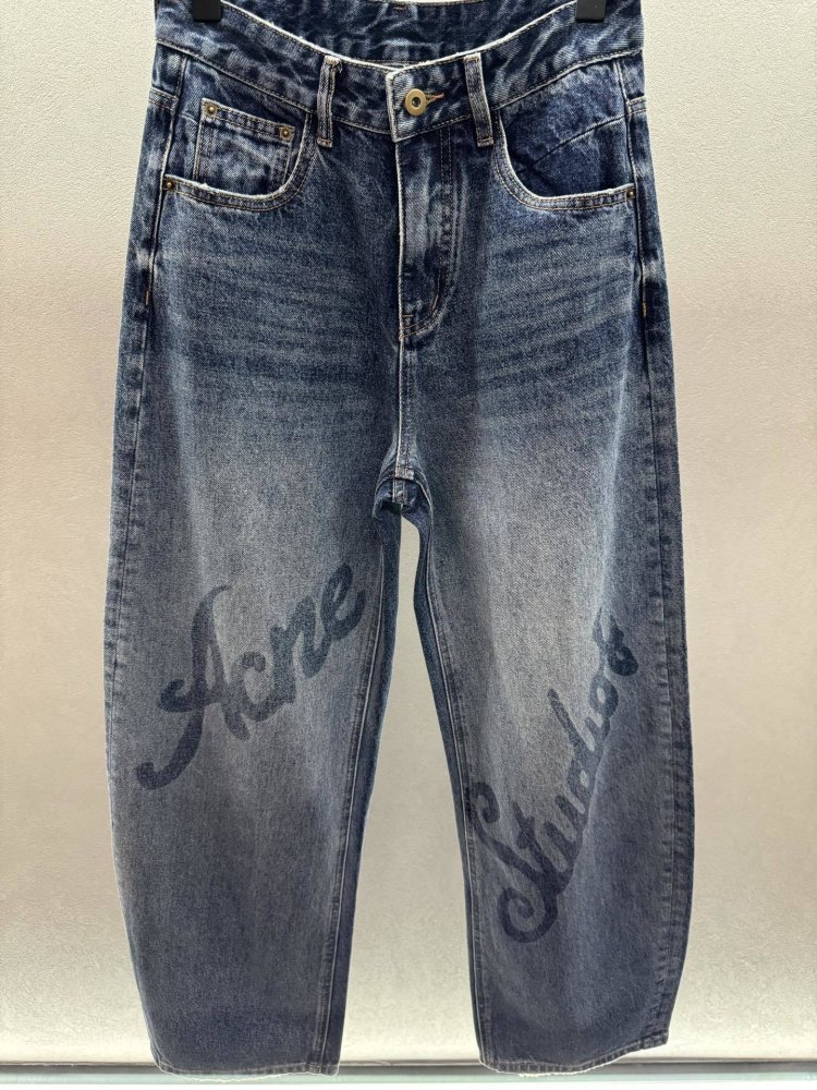 Джинсы женские фото 2