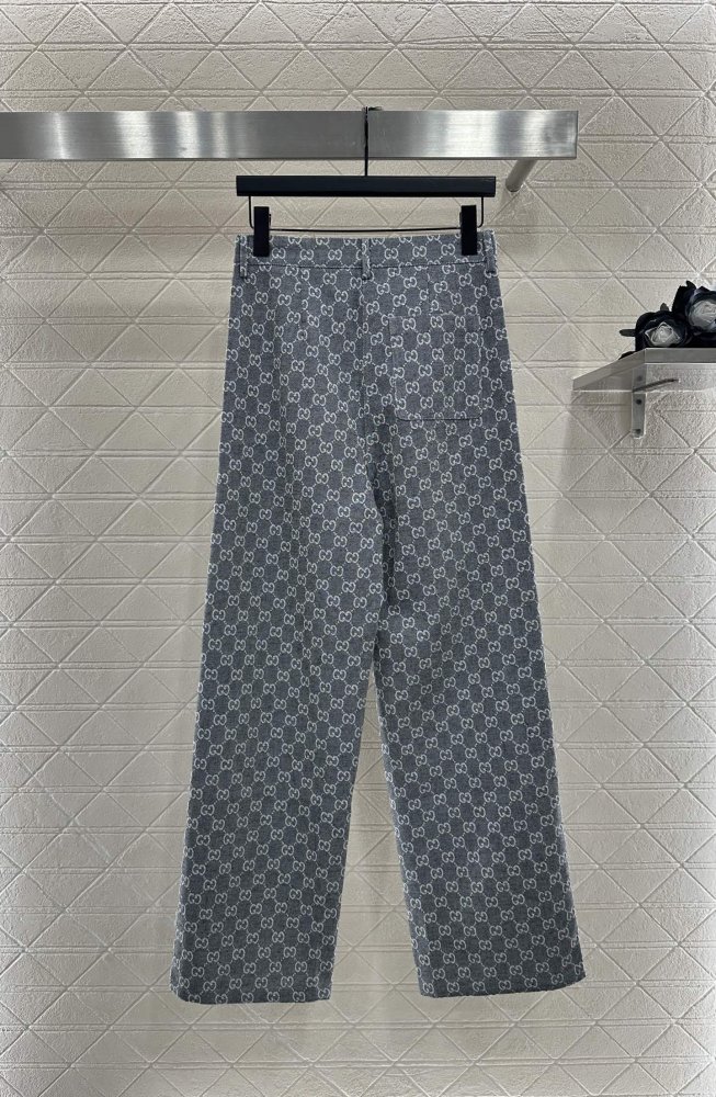 Джинсы женские фото 2