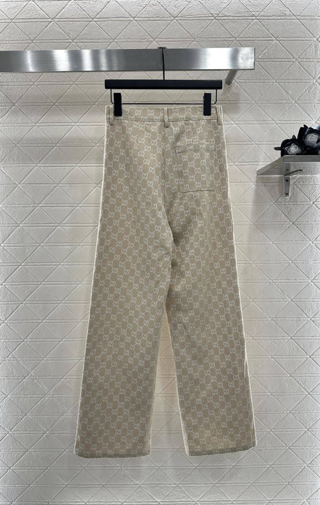 Джинсы женские фото 2