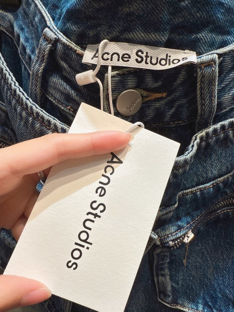 Джинсы женские фото 2