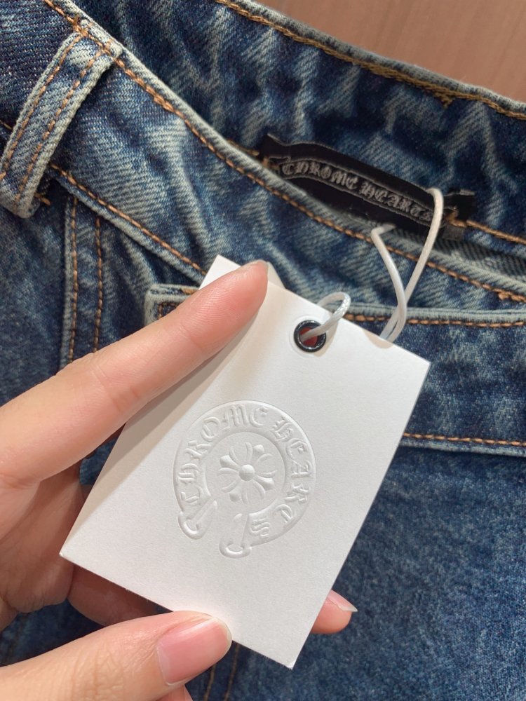 Джинси жіночі фото 2