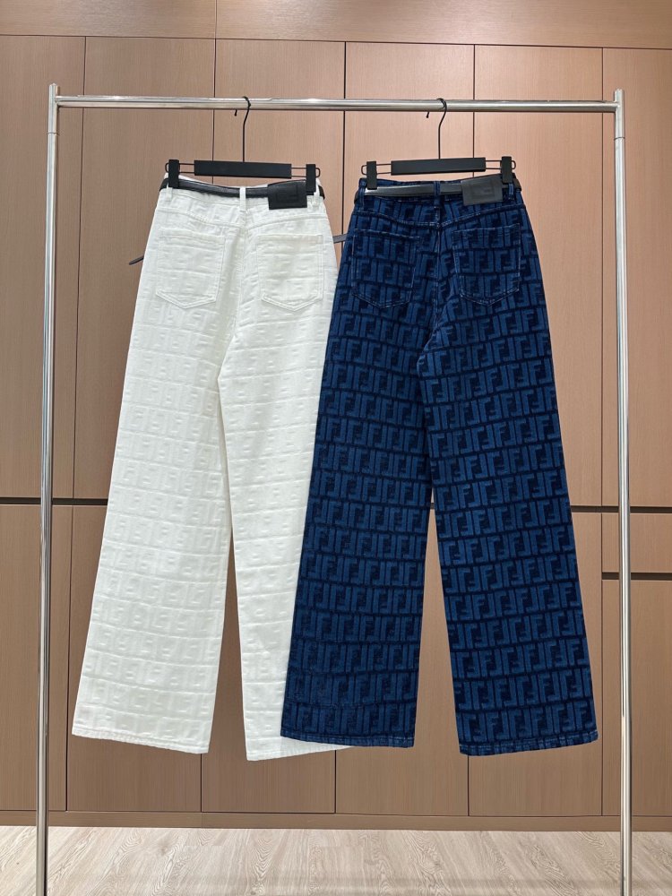 Джинсы женские фото 2