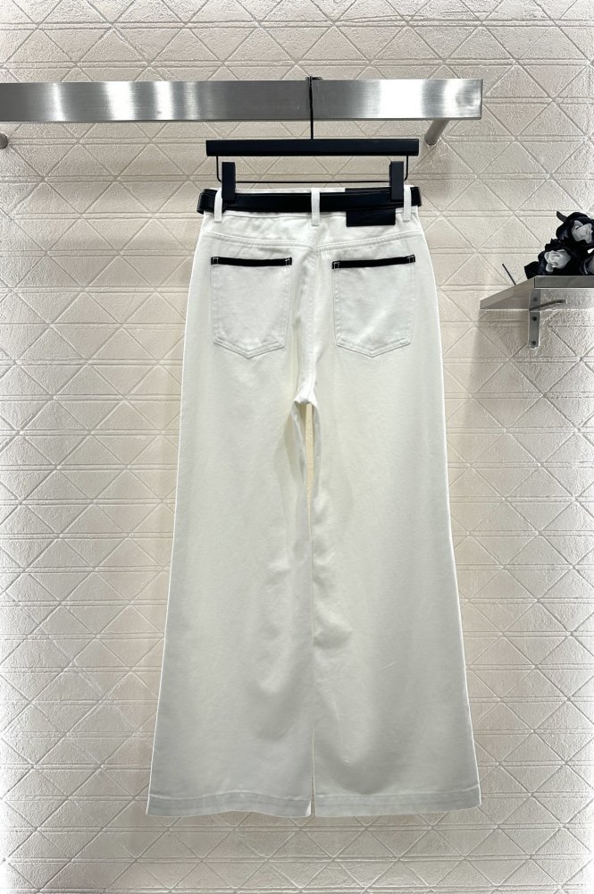 Джинсы женские фото 2