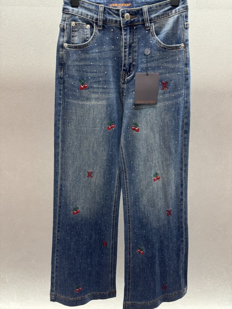 Джинсы женские фото 2