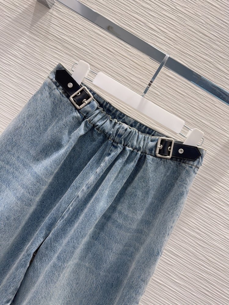 Джинсы женские фото 2