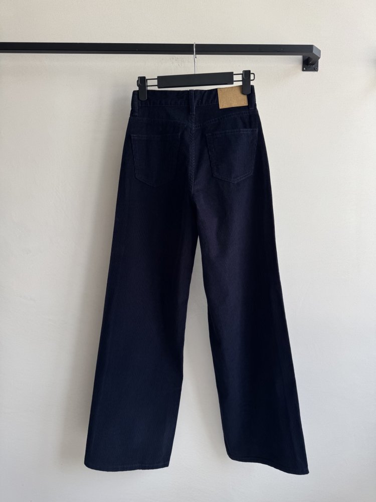 Джинси жіночі фото 2