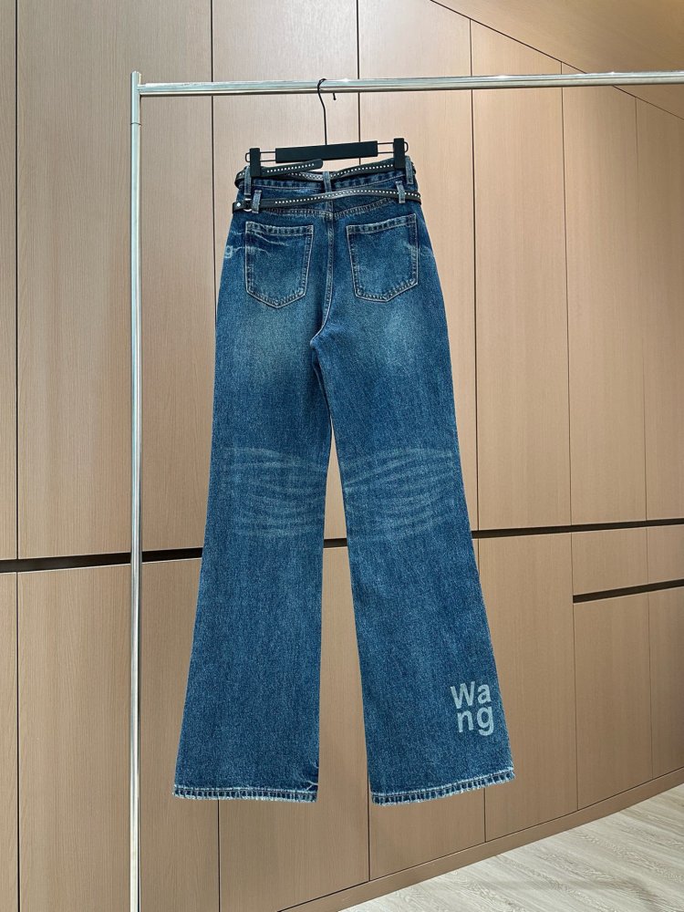 Джинсы женские фото 2