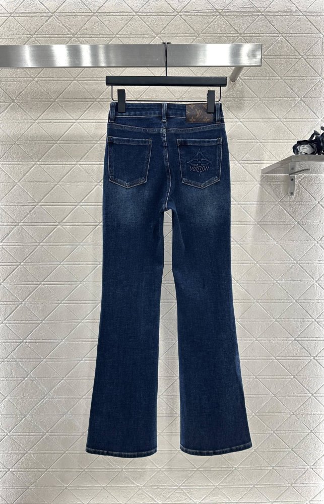 Джинсы женские фото 2