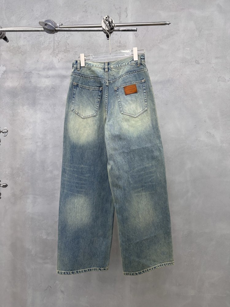 Джинсы женские фото 2