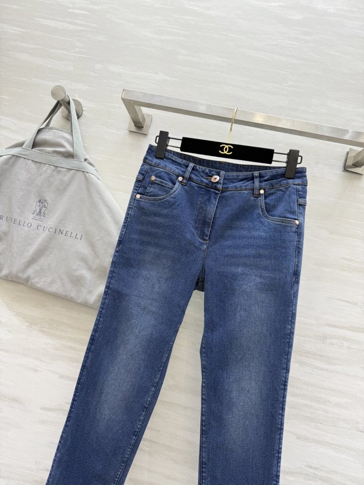 Джинсы женские фото 2