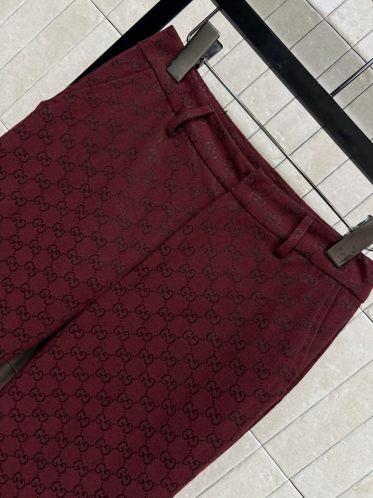 Джинсы женские фото 2