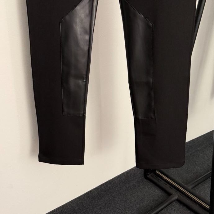 Джинсы женские фото 2