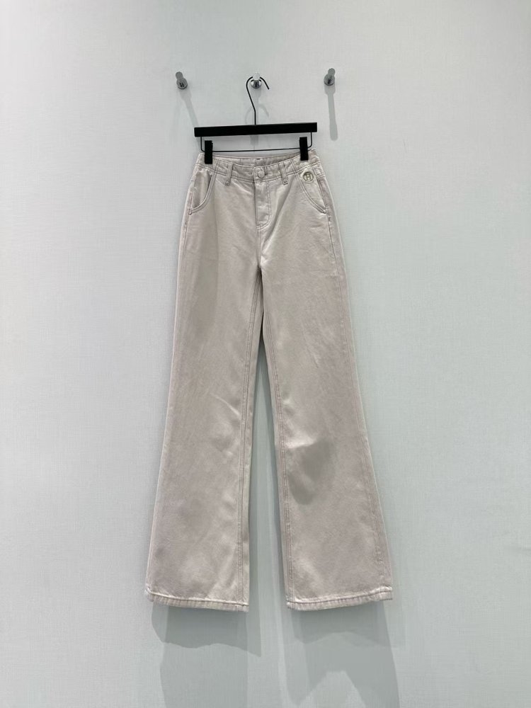 Джинсы женские фото 2