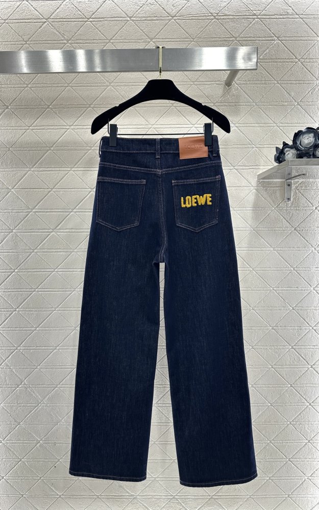 Джинсы женские фото 2