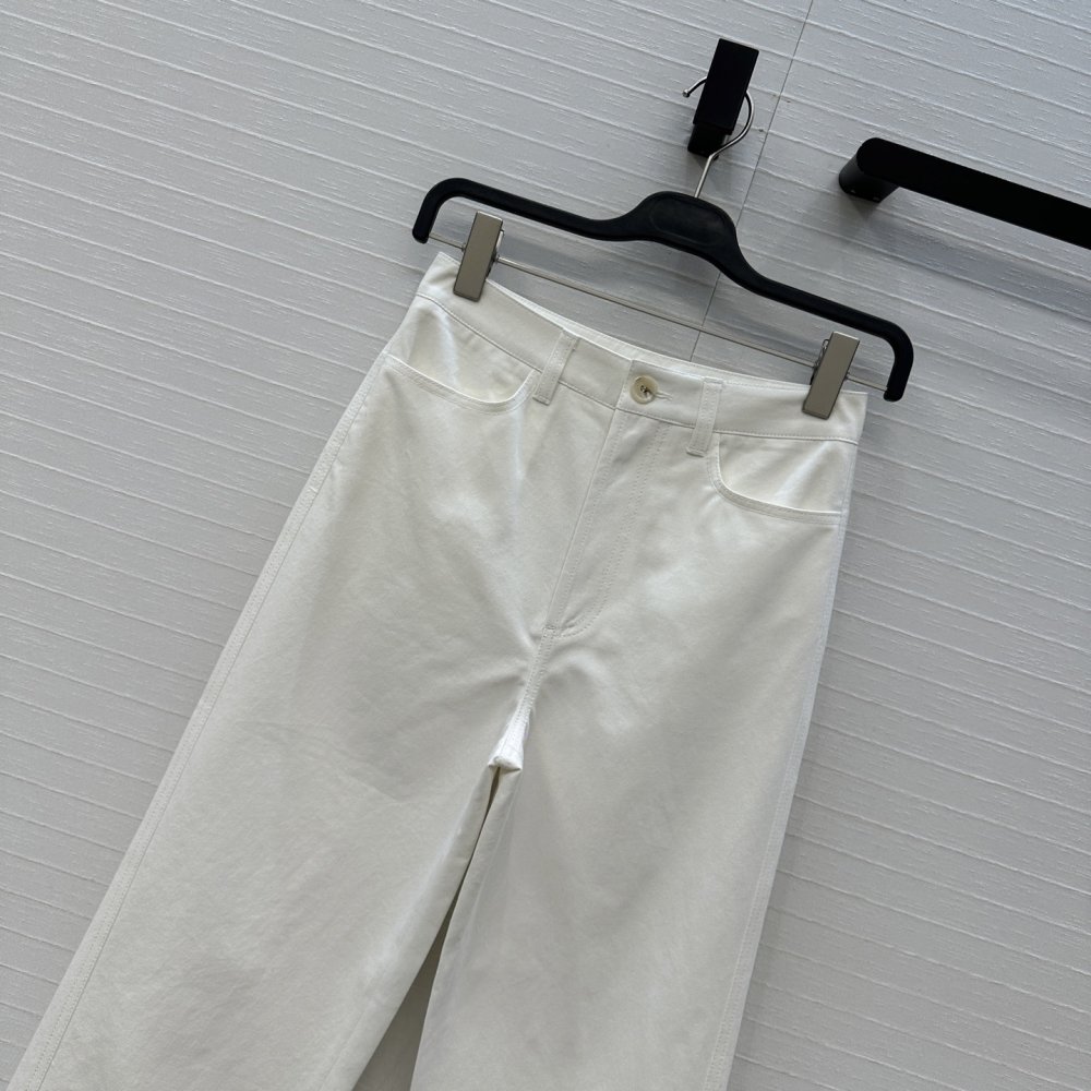 Джинсы женские фото 2