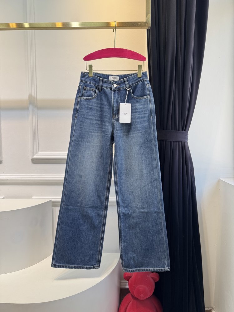 Джинсы женские фото 2